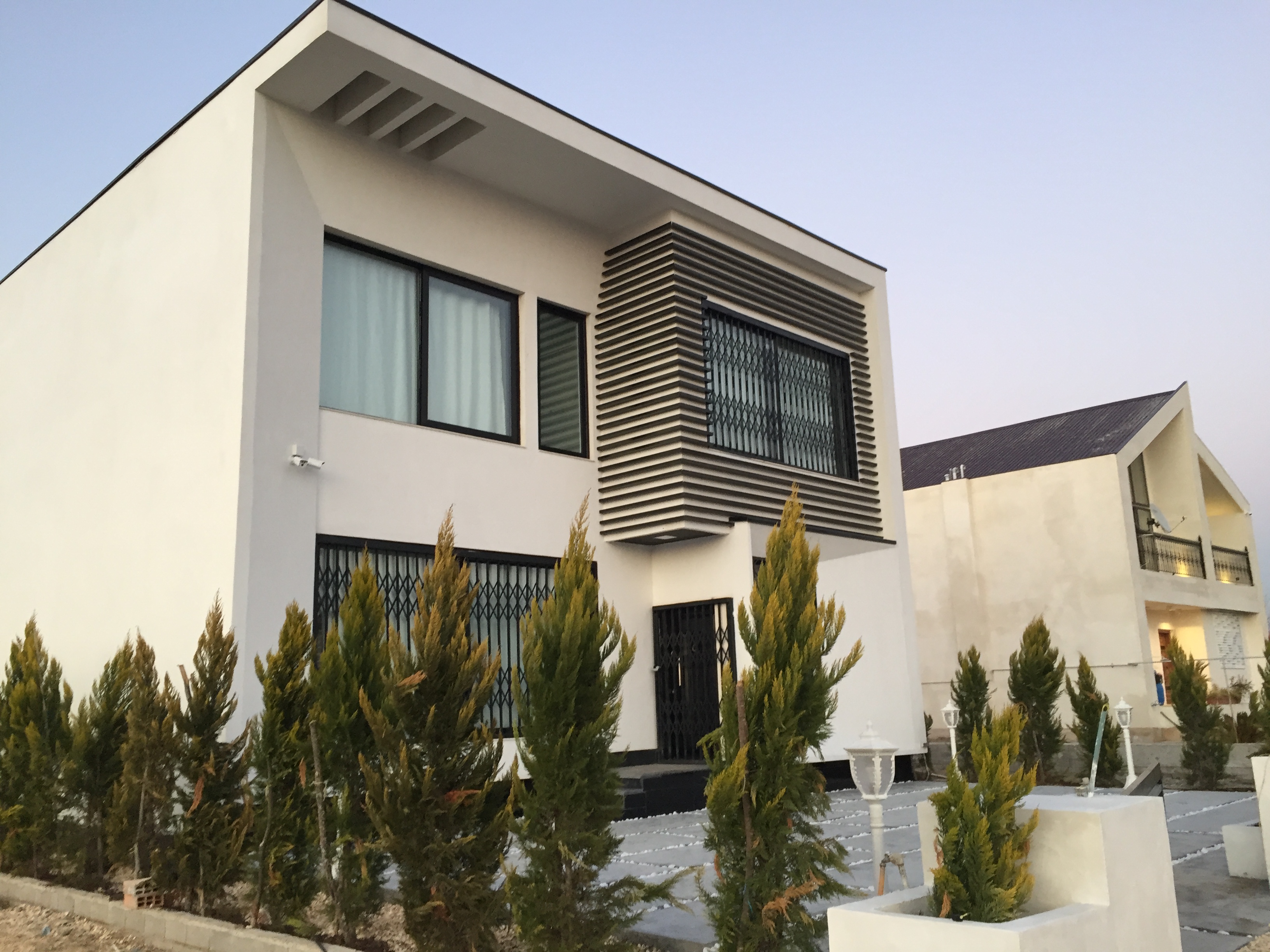 عایق سفید نما  مازندران ساری و گلستان گرگان